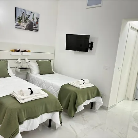 Apartment Your Home, Two Steps From The Sea